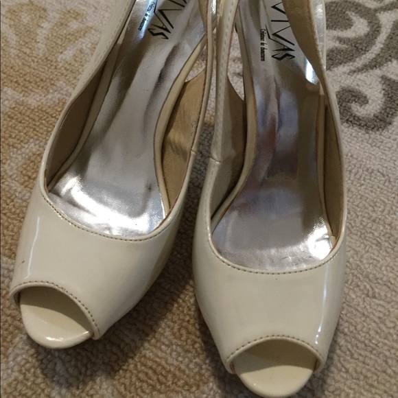 Heels - Picture 5 of 6